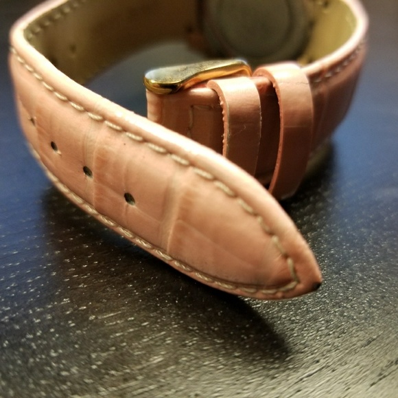 Invicta Angel Quartz Pink Leather Strap Heart - Picture 4 of 8